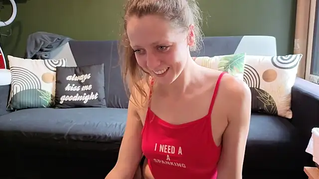 Eveline Beauty Kitty online show from 09-28-25, 03:50