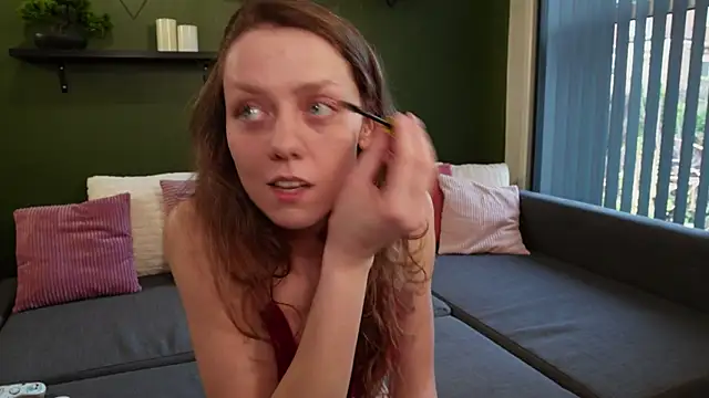 Eveline Beauty Kitty online show from 04-08-26, 05:35