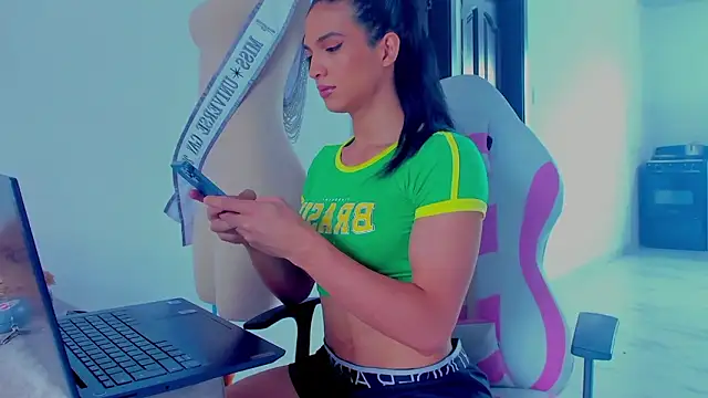 Snapshot of ISA_BELLA_VZL chatting on 01-19-26, 12:03 ISA BELLA VZL online show from 01-19-26, 12:03