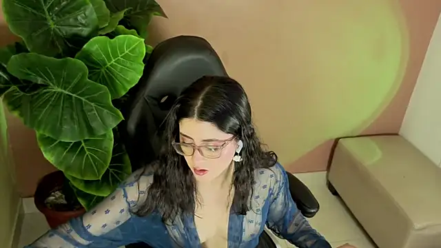 LiLLiAnderson online show from 09-29-25, 11:37