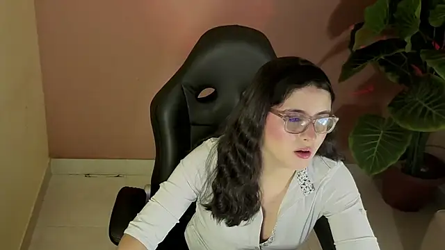 LiLLiAnderson online show from 10-02-25, 11:39