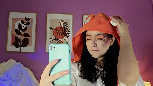 LiLLiAnderson online show from 10-07-25, 11:40