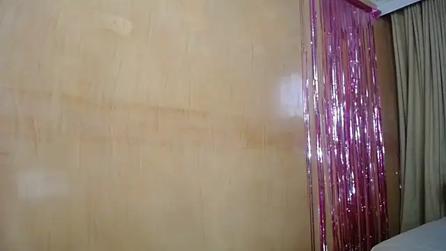Snapshot of miss_lilieth chatting on 09-30-25, 04:12 miss lilieth online show from 09-30-25, 04:12