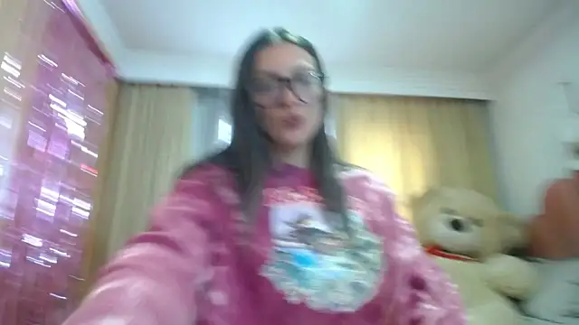 Snapshot of miss_lilieth chatting on 02-25-26, 01:10 miss lilieth online show from 02-25-26, 01:10