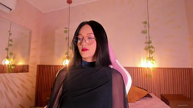 Snapshot of daphne_courtis chatting on 06-20-26, 02:58 daphne courtis online show from 06-20-26, 02:58