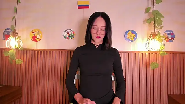 daphne courtis online show from 06-26-26, 03:11