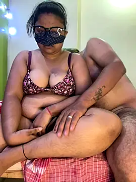 Snapshot of SwatiCam chatting on 11-08-25, 07:34 SwatiCam online show from 11-08-25, 07:34