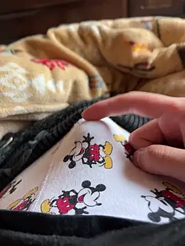 rrrrrriyyffhyeeee online show from 04-05-26, 02:20