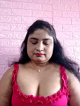 Snapshot of hornyriyanka chatting on 09-19-25, 01:51 hornyriyanka online show from 09-19-25, 01:51