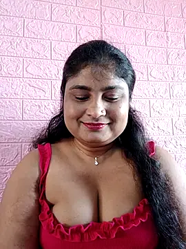 Snapshot of hornyriyanka chatting on 09-24-25, 02:04 hornyriyanka online show from 09-24-25, 02:04