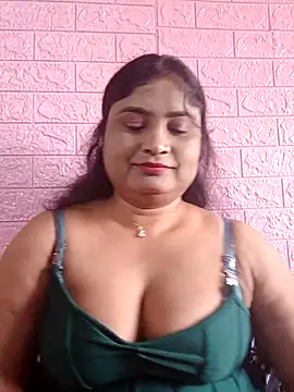 Snapshot of hornyriyanka chatting on 10-07-25, 02:31 hornyriyanka online show from 10-07-25, 02:31