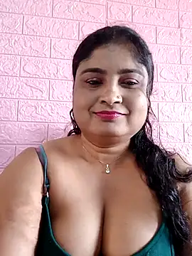 Snapshot of hornyriyanka chatting on 10-13-25, 02:55 hornyriyanka online show from 10-13-25, 02:55