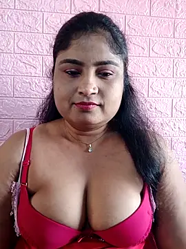 Snapshot of hornyriyanka chatting on 10-26-25, 02:28 hornyriyanka online show from 10-26-25, 02:28