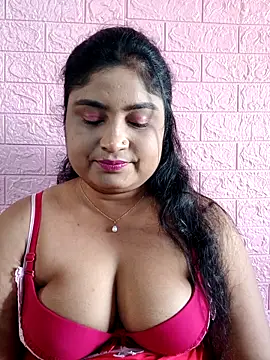 Snapshot of hornyriyanka chatting on 11-05-25, 03:06 hornyriyanka online show from 11-05-25, 03:06