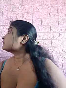 Snapshot of hornyriyanka chatting on 11-09-25, 02:21 hornyriyanka online show from 11-09-25, 02:21