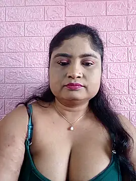 Snapshot of hornyriyanka chatting on 11-17-25, 02:17 hornyriyanka online show from 11-17-25, 02:17