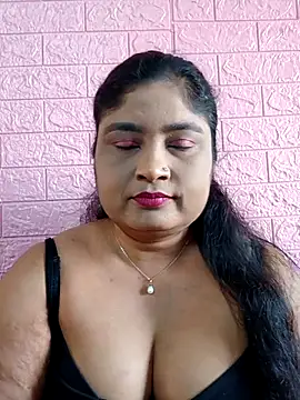 Snapshot of hornyriyanka chatting on 11-29-25, 02:25 hornyriyanka online show from 11-29-25, 02:25