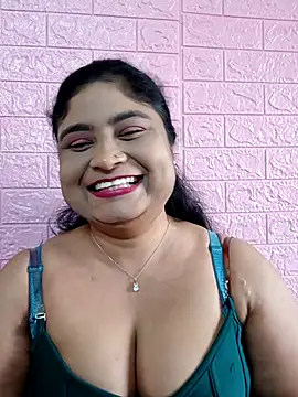 Snapshot of hornyriyanka chatting on 12-03-25, 01:57 hornyriyanka online show from 12-03-25, 01:57