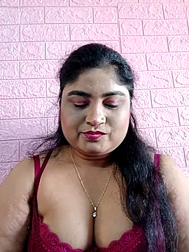 Snapshot of hornyriyanka chatting on 01-08-26, 03:09 hornyriyanka online show from 01-08-26, 03:09