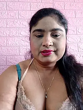 Snapshot of hornyriyanka chatting on 01-12-26, 02:39 hornyriyanka online show from 01-12-26, 02:39