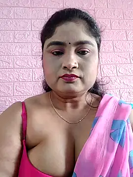 Snapshot of hornyriyanka chatting on 02-01-26, 02:43 hornyriyanka online show from 02-01-26, 02:43