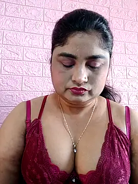 Snapshot of hornyriyanka chatting on 02-12-26, 02:50 hornyriyanka online show from 02-12-26, 02:50