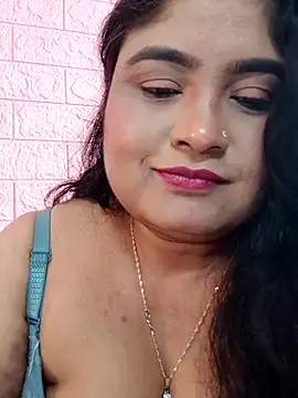 Snapshot of hornyriyanka chatting on 02-20-26, 06:26 hornyriyanka online show from 02-20-26, 06:26