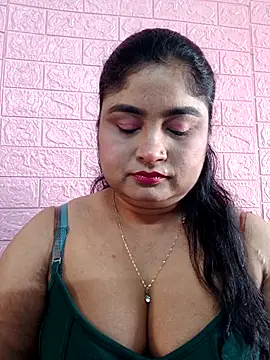 Snapshot of hornyriyanka chatting on 02-21-26, 02:34 hornyriyanka online show from 02-21-26, 02:34