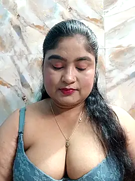 Snapshot of hornyriyanka chatting on 03-13-26, 02:40 hornyriyanka online show from 03-13-26, 02:40