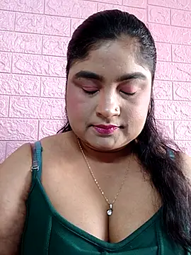 Snapshot of hornyriyanka chatting on 03-14-26, 02:28 hornyriyanka online show from 03-14-26, 02:28