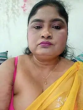 Snapshot of hornyriyanka chatting on 05-07-26, 02:28 hornyriyanka online show from 05-07-26, 02:28
