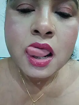 Snapshot of hornyriyanka chatting on 05-19-26, 03:02 hornyriyanka online show from 05-19-26, 03:02
