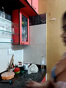 Snapshot of hornyriyanka chatting on 05-25-26, 03:01 hornyriyanka online show from 05-25-26, 03:01