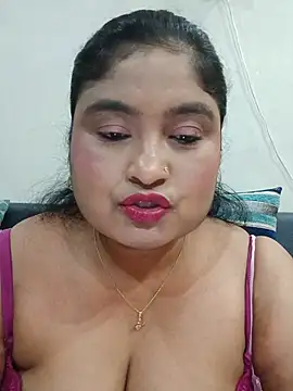 Snapshot of hornyriyanka chatting on 06-09-26, 02:12 hornyriyanka online show from 06-09-26, 02:12