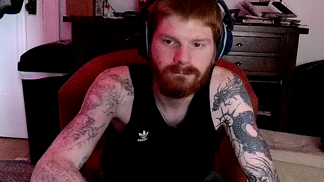 Snapshot of Magnetic127 chatting on 11-24-25, 05:45 Magnetic127 online show from 11-24-25, 05:45