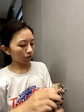 haiyan125216 online show from 10-11-25, 09:19