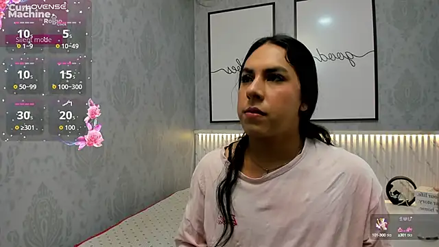 Snapshot of Ximenahott_ chatting on 10-04-25, 10:02 Ximenahott online show from 10-04-25, 10:02