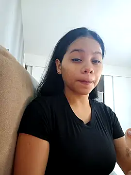 Snapshot of Celine_Lee chatting on 09-19-25, 03:45 Celine Lee online show from 09-19-25, 03:45