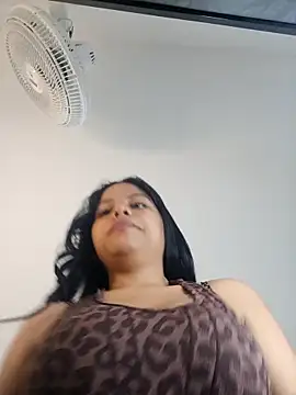 Snapshot of Celine_Lee chatting on 10-15-25, 12:38 Celine Lee online show from 10-15-25, 12:38