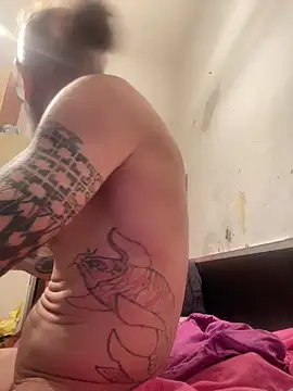 crisfootlicker online show from 07-18-26, 06:56