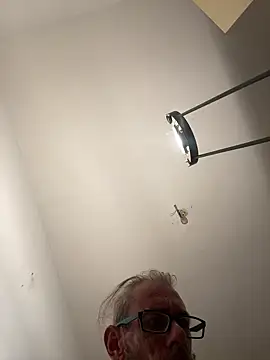 crisfootlicker online show from 07-30-26, 07:46