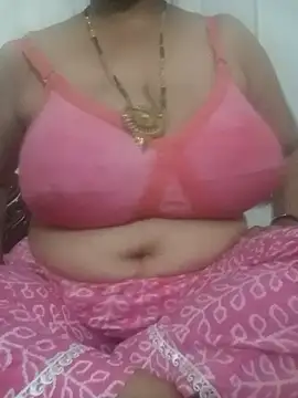 Snapshot of chocobbsneha567 chatting on 06-12-26, 11:31 chocobbsneha567 online show from 06-12-26, 11:31