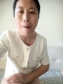 Snapshot of chengcheng12 chatting on 09-30-25, 12:48 chengcheng12 online show from 09-30-25, 12:48