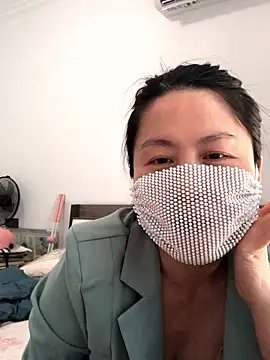 Snapshot of chengcheng12 chatting on 01-11-26, 05:56 chengcheng12 online show from 01-11-26, 05:56