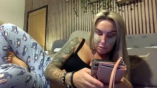 poppyinga1 online show from 02-21-26, 10:00