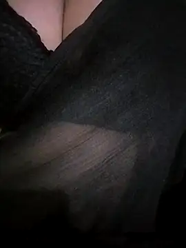 Ponds beauty online show from 10-21-25, 01:12