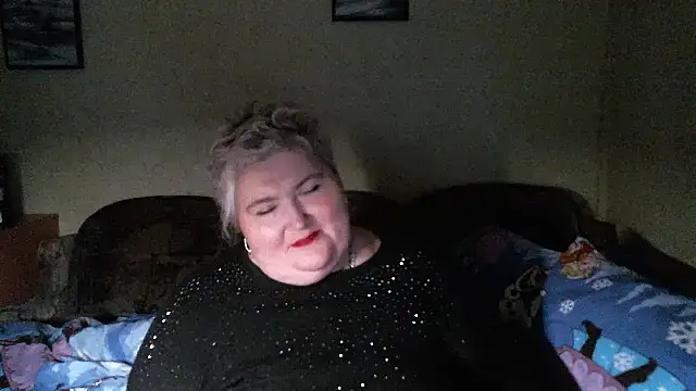 Snapshot of Lana555 chatting on 02-17-25, 10:36 Lana555 online show from 02-17-25, 10:36