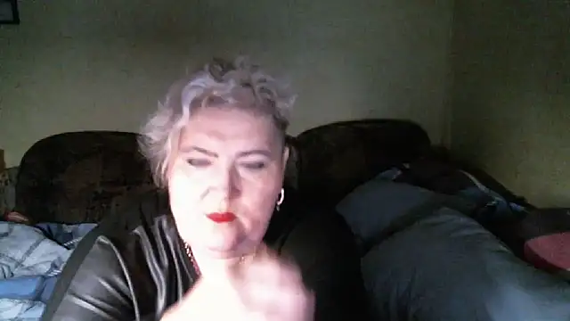 Snapshot of Lana555 chatting on 09-19-25, 11:05 Lana555 online show from 09-19-25, 11:05