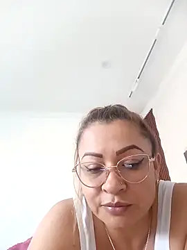 Snapshot of Asuna_yuuky chatting on 10-15-25, 11:21 Asuna yuuky online show from 10-15-25, 11:21