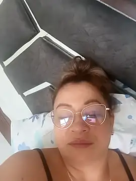 Snapshot of Asuna_yuuky chatting on 10-17-25, 11:24 Asuna yuuky online show from 10-17-25, 11:24